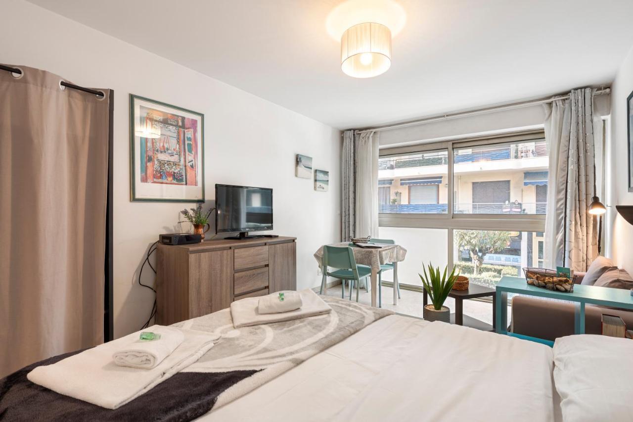 Studio Massenet Five Stars Holiday House Nice Bagian luar foto